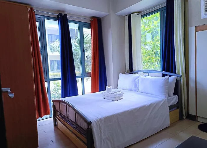 Apartment 1br At Two Palmtree Across Airport Terminal 3 *