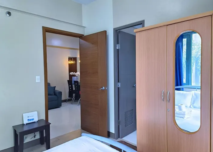 1br At Two Palmtree Across Airport Terminal 3 *