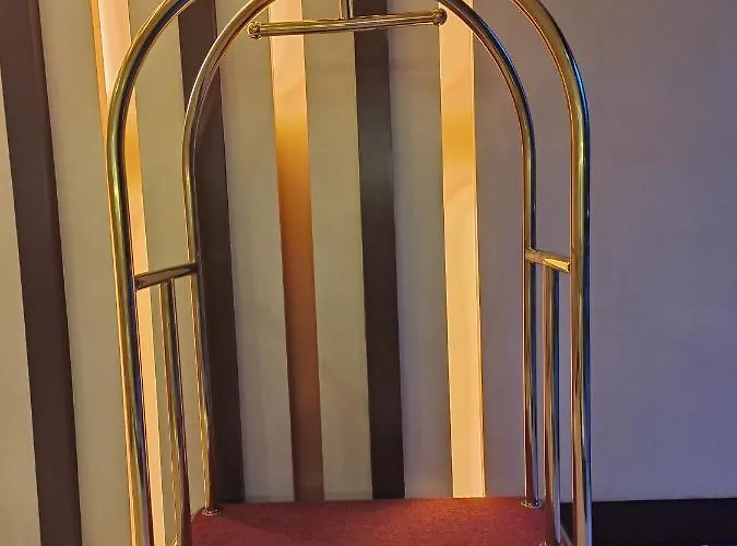 1br At Two Palmtree Across Airport Terminal 3 Apartment