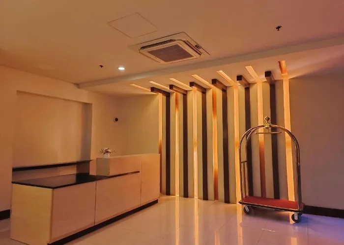 1br At Two Palmtree Across Airport Terminal 3 Apartment *